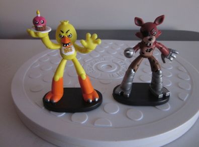 Funko Five Nights At Freddy's Hero World Chica / Foxy Figures