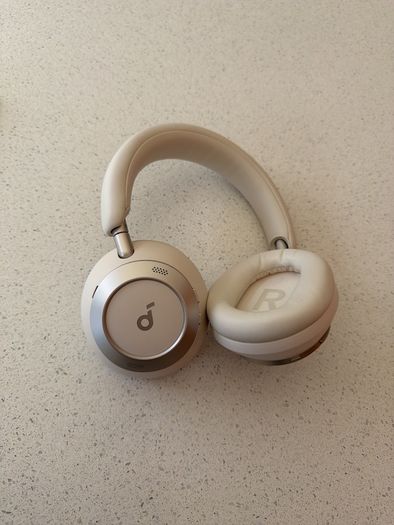 Noise Cancelling Headphones