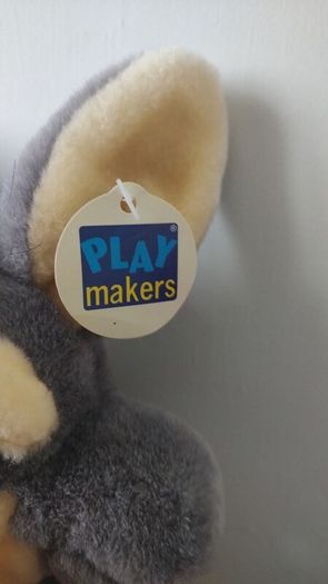 Vintage Wile E. Coyote plush toy by Playmakers
