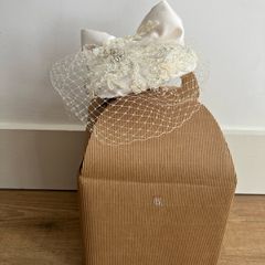 Bride fascinator