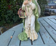 Rose of Tralee musical figurine by Anne O'Connor
