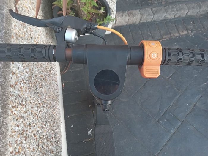 Electric scooter