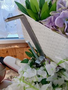 no screw window baskets