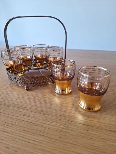 Glasses with metal caddy