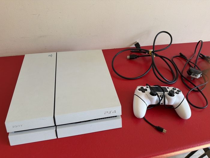 White ps4 500gb