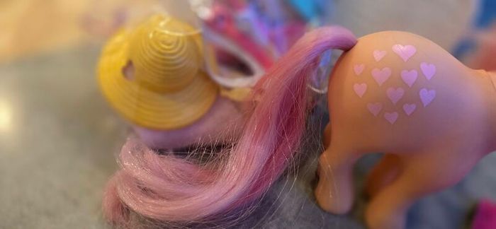Pretty Parlour 1982 Complete (no box) with Peachy and Twinkles the Cat MLP G1 My Little Pony Accessories Playset