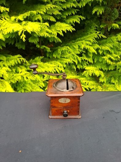 By post only old coffee grinder