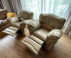 Recliner chairs