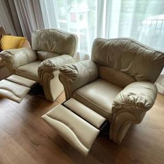 Recliner chairs