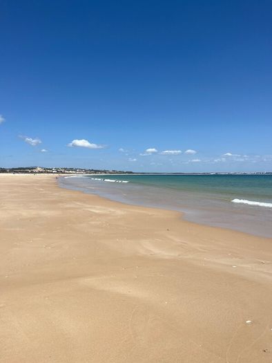 Lagos - Large 3 Bed Apartment with Pool & WiFi just a short walk from the Marinaay