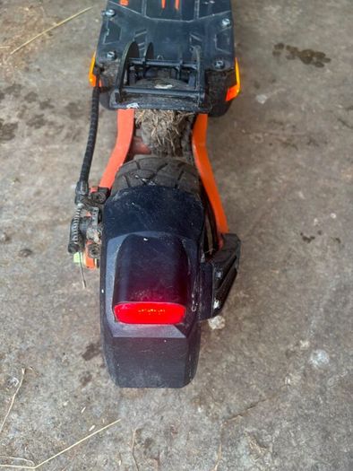 E scooter