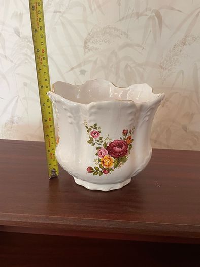 Vintage Old Windsor Pottery Floral Jardiniere Ceramic Planter