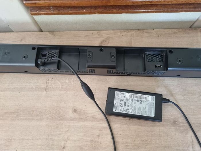 Samsung HW-J355 Sound Bar Speaker