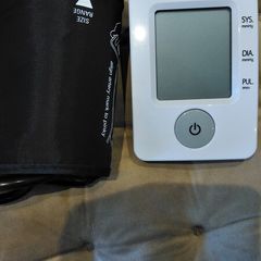 Blood pressure monitor