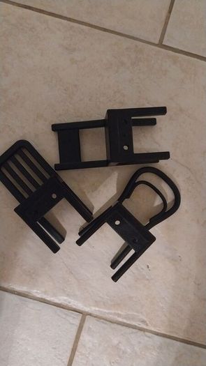 3 hanging hooks