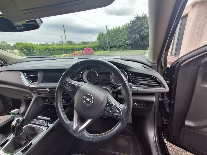 2022 Opel Insignia