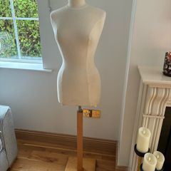 Retro Female Mannequin.
