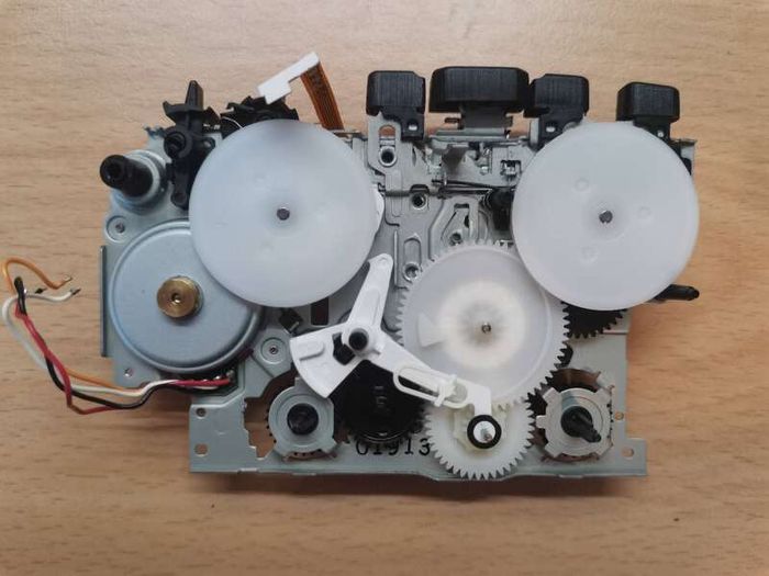 Sony WM-FX473 Walkman Cassette Player