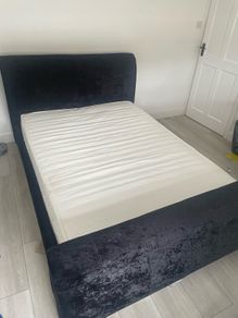double bed with mattress