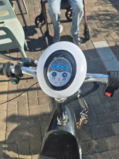 Zipper Mobility scooter