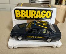 Alfa Romeo 75 Guardia di Finanza 1/24 Burago