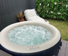 Intex Hot Tub Excellent Condition