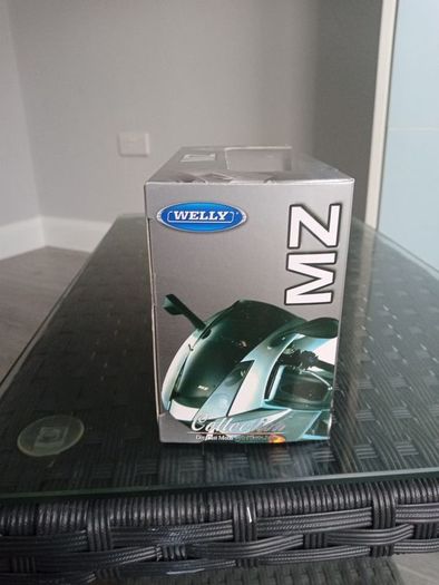 Welly MZ 1000s