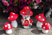 garden ornaments