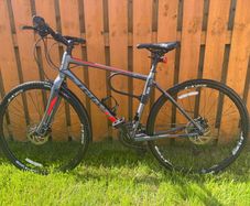 Giant Escape 1 Disc Hybrid Bike Medium Excellent Condition