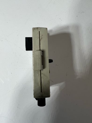 Bmw 3 Series E93 Cabriolet 07-13 Antenna Amplifier AM/FMSide OEM 6968649-04 a1l2b523s