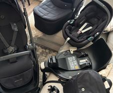 Maxi Cosi Oxford Travel System