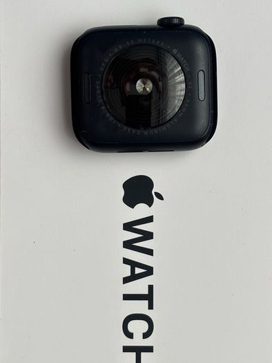 Apple iPhone 16e + Apple Watch SE 2025 GPS Bundle Fully Working Read Description