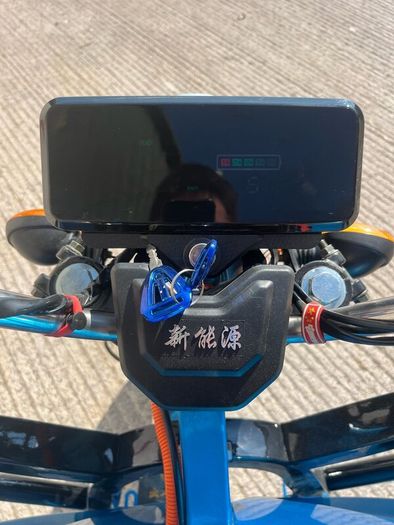 3 wheeled 24 volt electric mobility scooter tuktuk