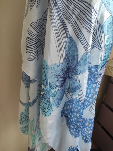 Gerard Pasquier scarf