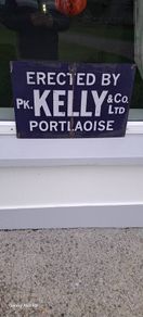 Kelly's  portloish  metal sign