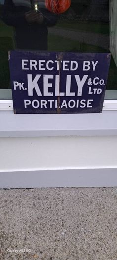 Kelly's  portloish  metal sign