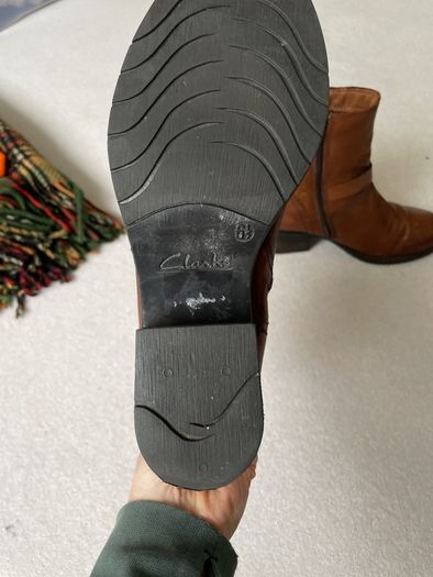 Clarks brown leather boot Size 6.5