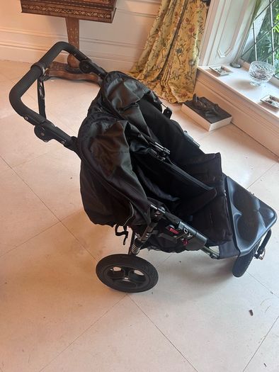 Out n About double buggy