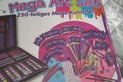 250 Piece Mega Art Set