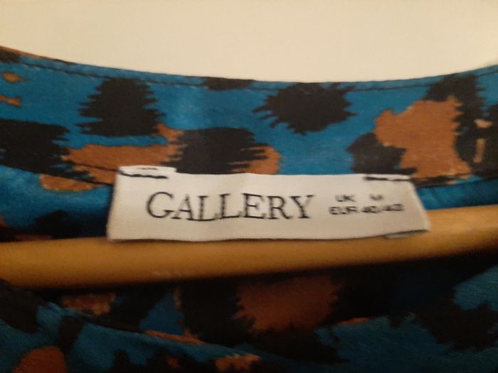 Gallery Blue pattern dress - Medium