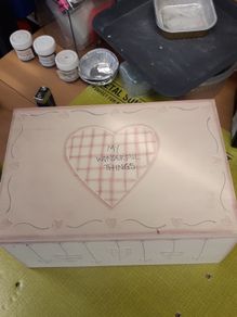Box for nick/nacks