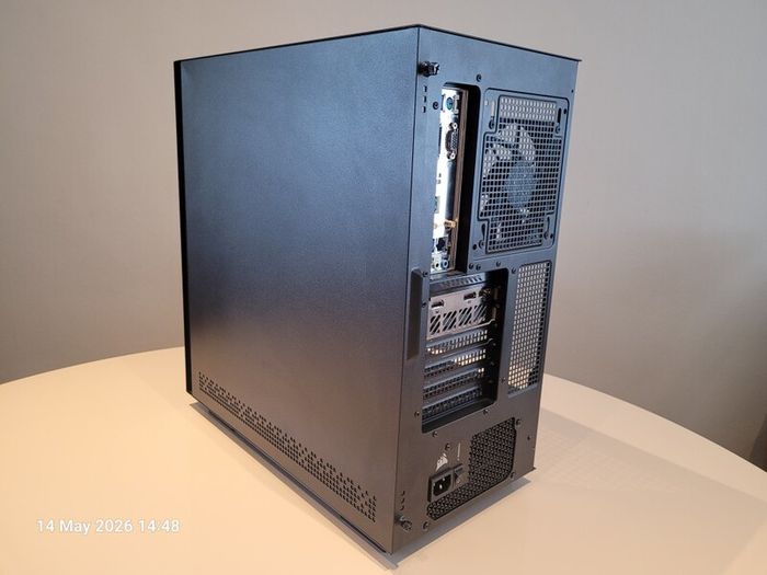 Ryzen 5 5600 | RX 9060 XT 8Gb | 16Gb DDR4 3200 | 1Tb NVMe | 650W Gold Modular PSU | Premium Components | Like New