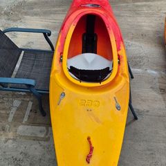 Kayak Pyranah 230 InaZone