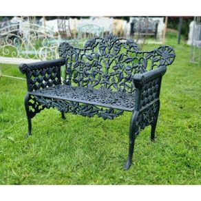 Bench Cast Iron Rams Head D815