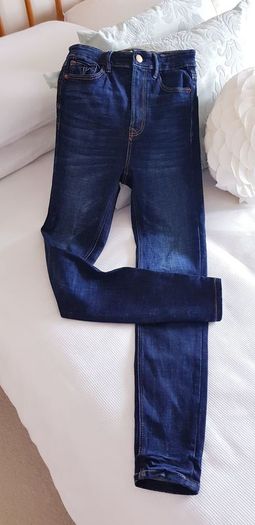 Super High Waist Dark Denim Jeans - Size 6