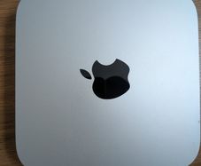 Mac mini M2