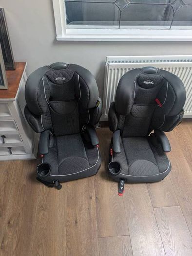 2 High Back booster car seats
