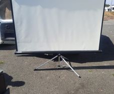 projector screens