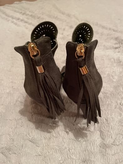 High heels dark green size 3/36- new