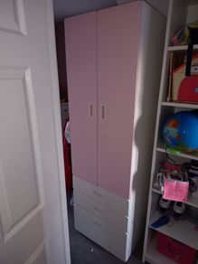 kids wardrobe